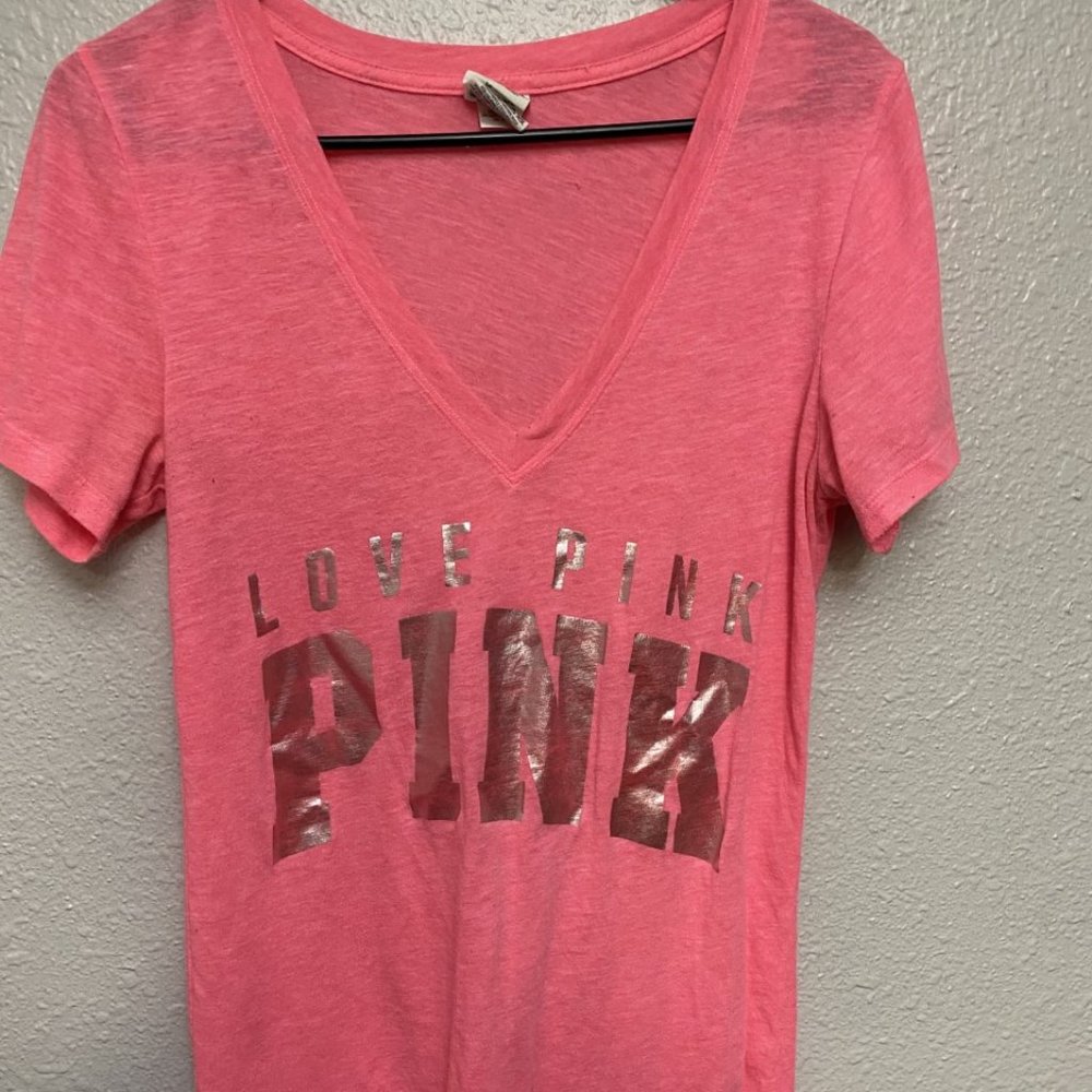 VS PINK Pink v-neck tee